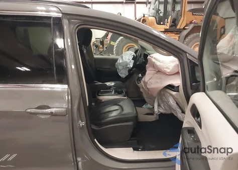 2022 Chrysler Pacifica Touring L z USA, uszkodzony, nr VIN 2C4RC1BG3NR197578